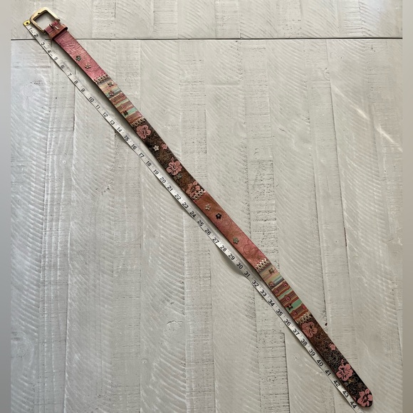 Vintage Women’s Fossil Leather Distressed Y2K Fairy core Floral Belt size Large - Picture 6 of 8